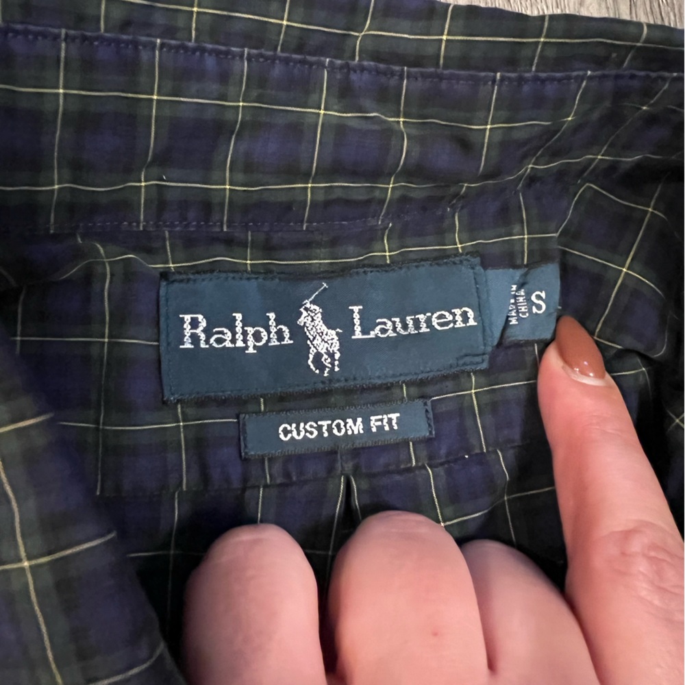 Men’s Button Down - Picture 4 of 4